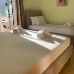Апартаменты Guest - Sea Breeze 2 Саранда