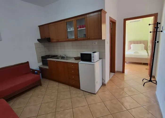 Apartment Guest - Sea Breeze 2 *
